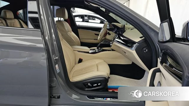 BMW 5 Series (G30) 2021 Серый из Кореи, фото 2