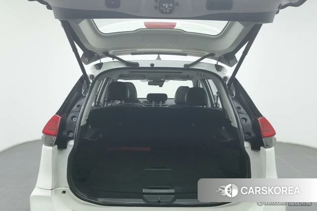 Nissan Qijun 2020 Белый из Китая, фото 2