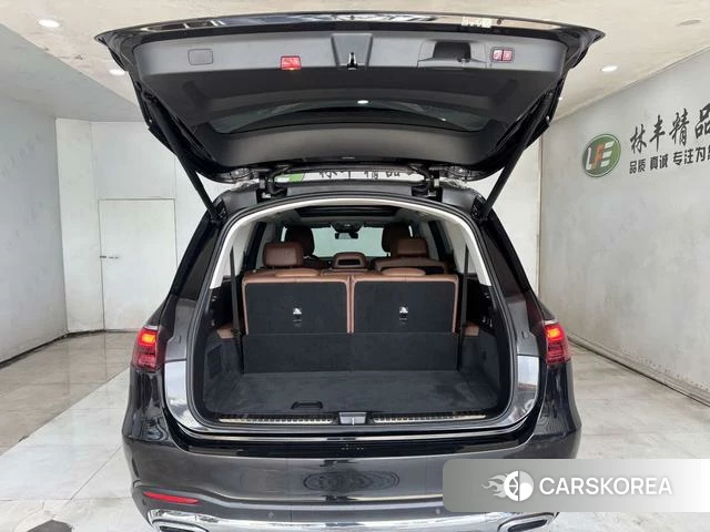 Mercedes-Benz GLS 2024 Черный из Китая, фото 2