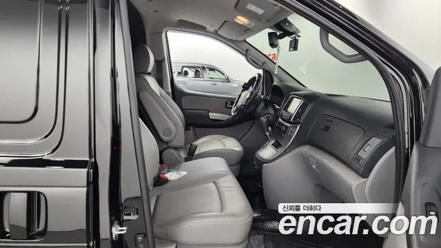 Hyundai The New Grand Starex 2021 Черный из Кореи, фото 2