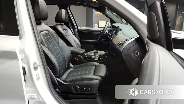 BMW X3 (G01) 2024 Белый из Кореи, фото 2