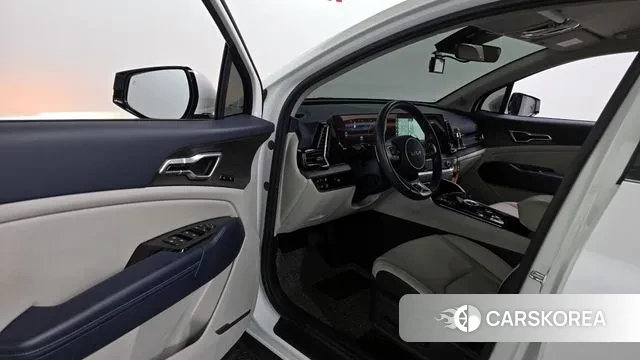 Kia Sportage 5th Generation Hybrid 2022 Белый из Кореи, фото 2