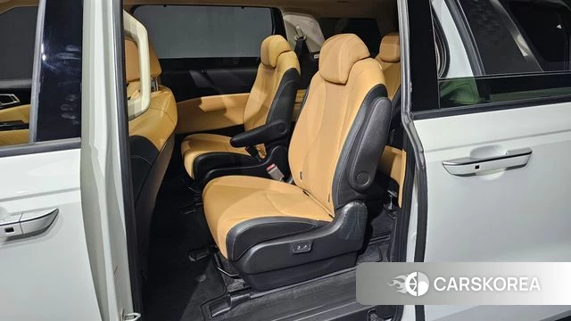 Kia Carnival 4th generation 2022 Белый из Кореи, фото 2