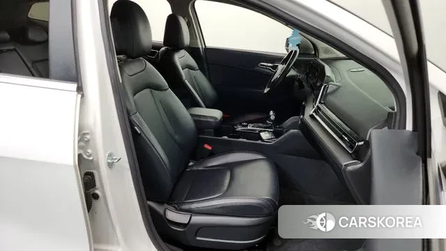 Kia Sportage 5th Generation 2022 Белый из Кореи, фото 2