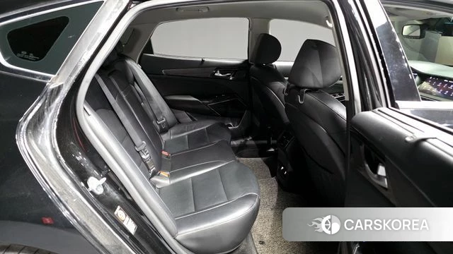 Kia K7 Premier Hybrid 2021 Черный из Кореи, фото 2