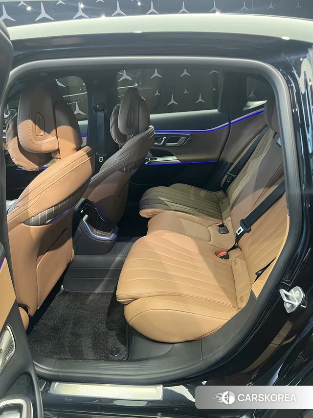 Mercedes-Benz E-class 2025 Черный из Китая, фото 2