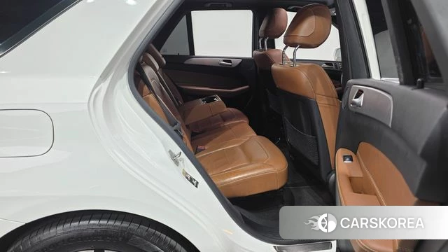 Mercedes-Benz GLE - Class W166 2018 Белый из Кореи, фото 2