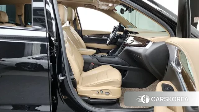 Cadillac XT6 2023 Черный из Кореи, фото 2