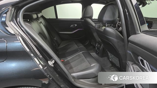 BMW 3 Series (G20) 2021 Черный из Кореи, фото 2