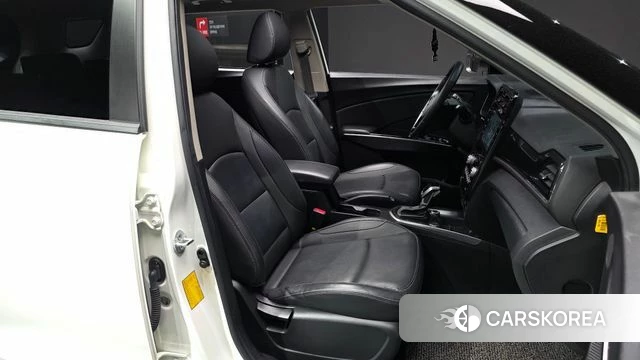 Ssangyong Tivoli Air 2023 Белый из Кореи, фото 2