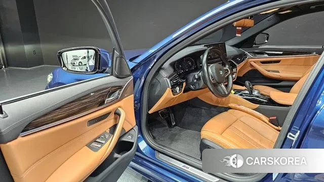 BMW 5 Series (G30) 2021 Синий из Кореи, фото 2