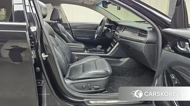 Kia K7 Premier 2021 Черный из Кореи, фото 2