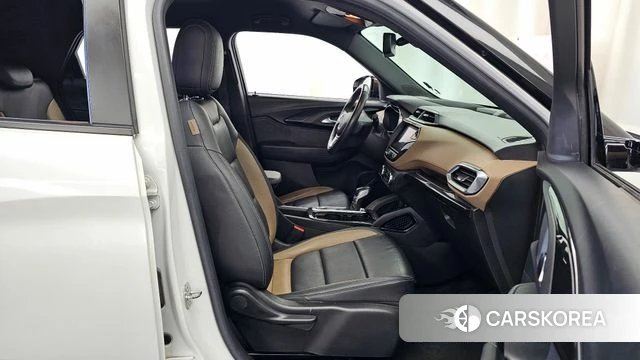 Chevrolet (GM Daewoo) Trailblazer 2021 Белый из Кореи, фото 2