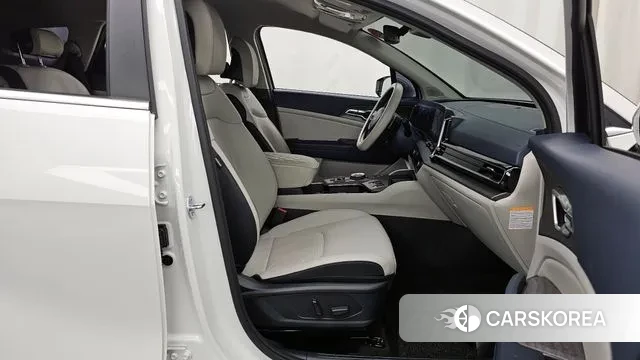 Kia Sportage 5th Generation Hybrid 2024 Белый из Кореи, фото 2