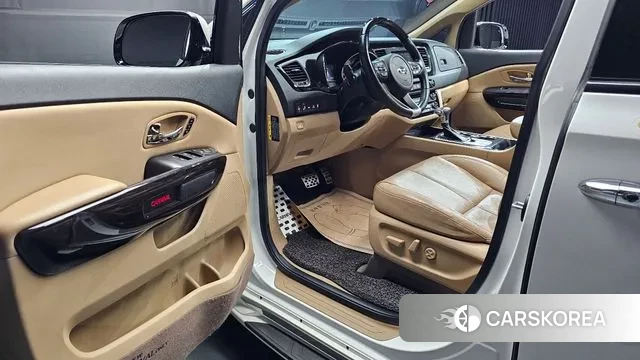 Kia The New Carnival 2018 Белый из Кореи, фото 2