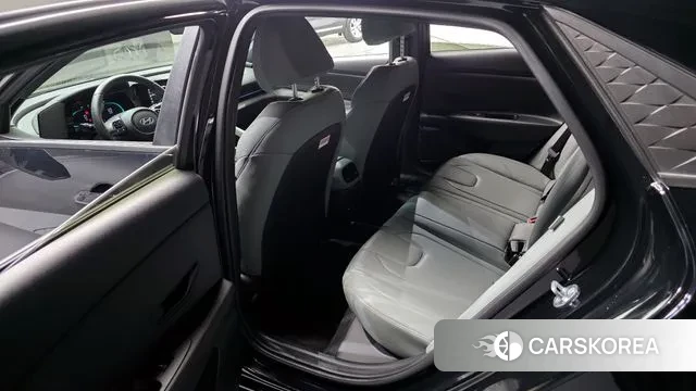 Hyundai The New Avante (CN7) 2024 Черный из Кореи, фото 2