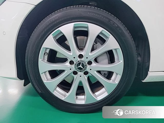 Mercedes-Benz E-Class W213 2020 Белый из Кореи, фото 2