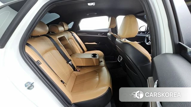 Kia K5 3rd generation 2021 Белый из Кореи, фото 2