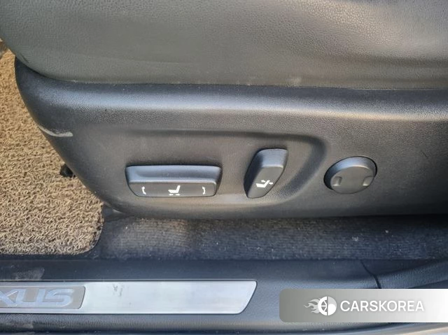 Lexus NX300h 2021 Серый из Кореи, фото 2