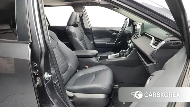 Toyota RAV4 5th Generation 2022 Серый из Кореи, фото 2