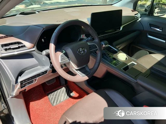 Toyota Grevia 2024 Черный из Китая, фото 2