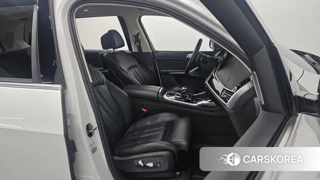 BMW X7 (G07) 2020 Белый из Кореи, фото 2