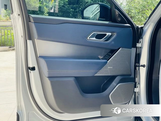 Land Rover Range Rover Star Pulse 2021 Серебристо-серый из Китая, фото 2