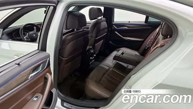 BMW 5 Series (G30) id 2699129 из Кореи 2