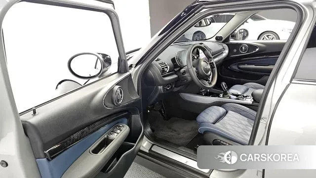 Mini Cooper S Clubman 2023 Цвет галактики из Кореи, фото 2