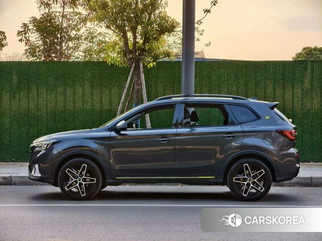 Roewe RX5 2022 Темно-серый из Китая, фото 2