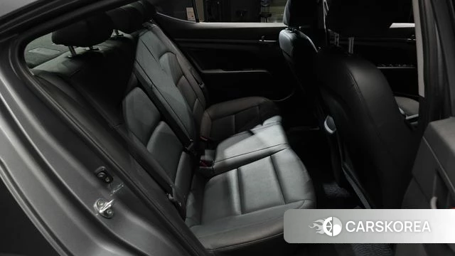 Hyundai Avante AD 2018 Серый из Кореи, фото 2