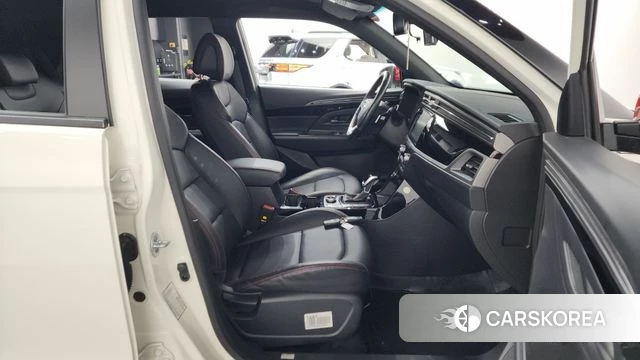 Ssangyong Beautiful Korando 2021 Белый из Кореи, фото 2