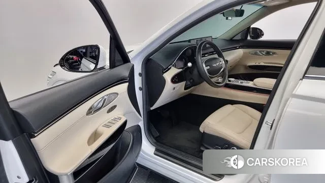 Genesis GV70 2021 Белый из Кореи, фото 2