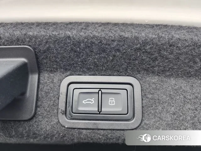 Audi A6 (C8) 2020 Белый из Кореи, фото 2