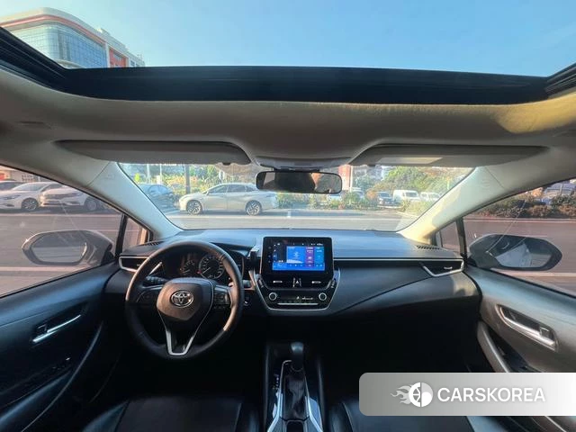 Toyota Corolla 2023 Белый из Китая, фото 2