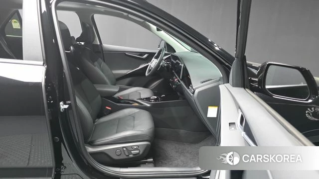Kia Di Ol Nu Niro 2025 Черный из Кореи, фото 2