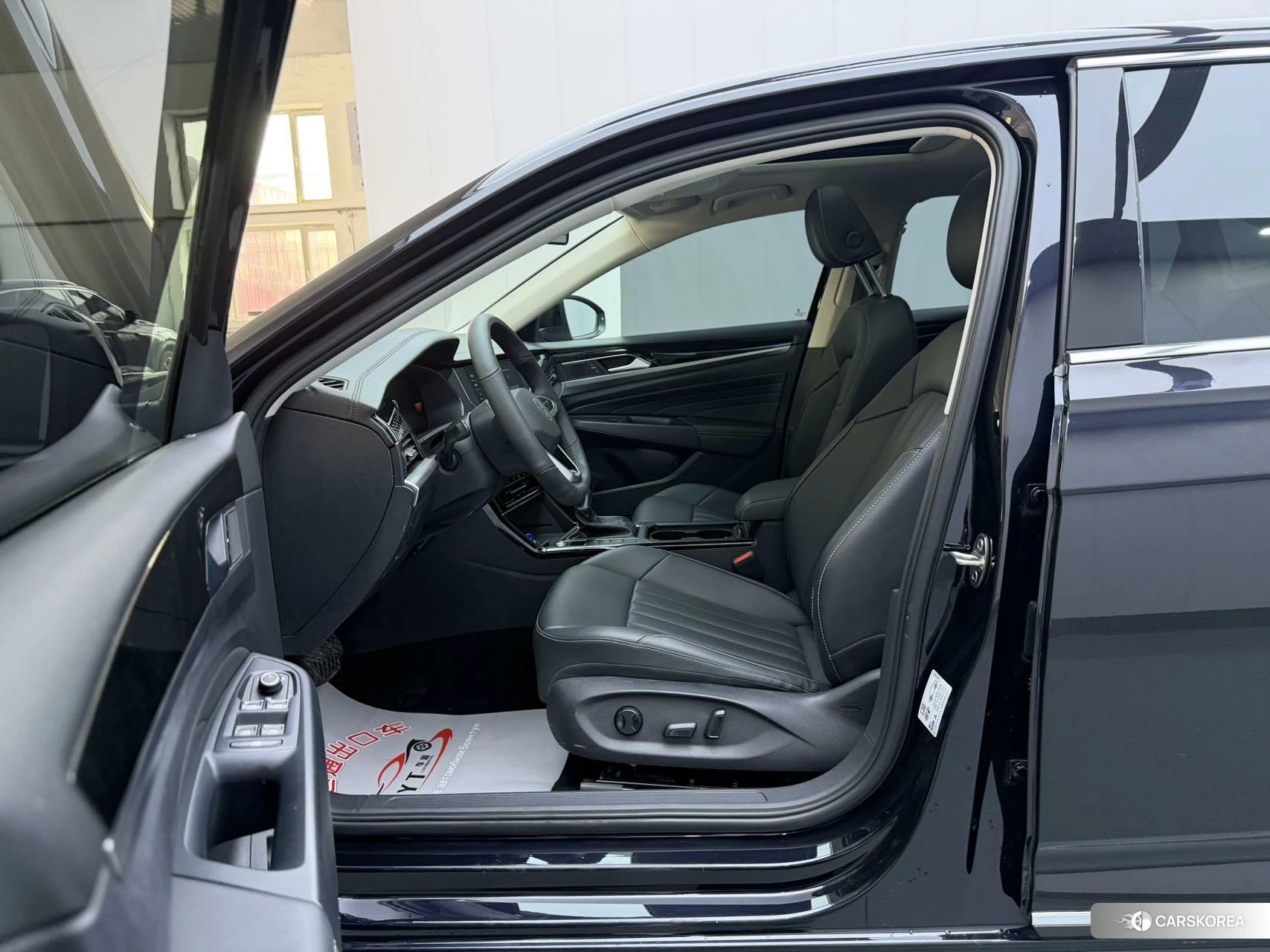 Volkswagen Passat 2021 Черный из Китая, фото 2
