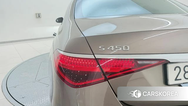 Mercedes-Benz S-Class W223 2025 Коричневый из Кореи, фото 2