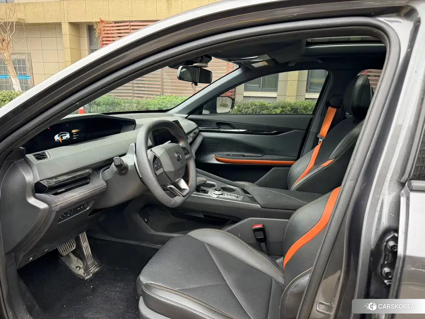 Chang'an Changan UNI-V 2023 Silver/gray из Китая, фото 2
