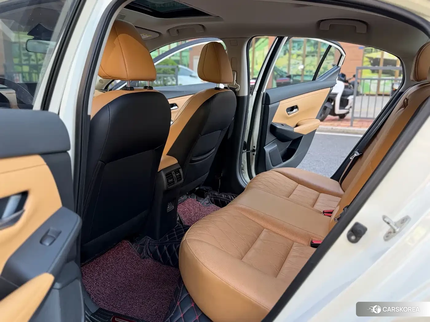 Nissan Sylphy 2022 Белый из Китая, фото 2
