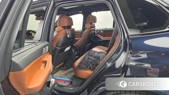 BMW X5 (G05) 2023 Черный из Кореи, фото 2