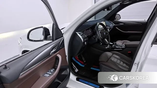 BMW X3 (G01) 2023 Белый из Кореи, фото 2