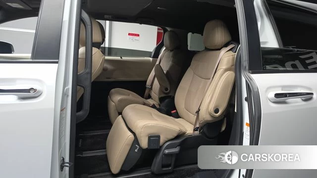 Toyota Sienna 4th Generation 2024 Белый из Кореи, фото 2