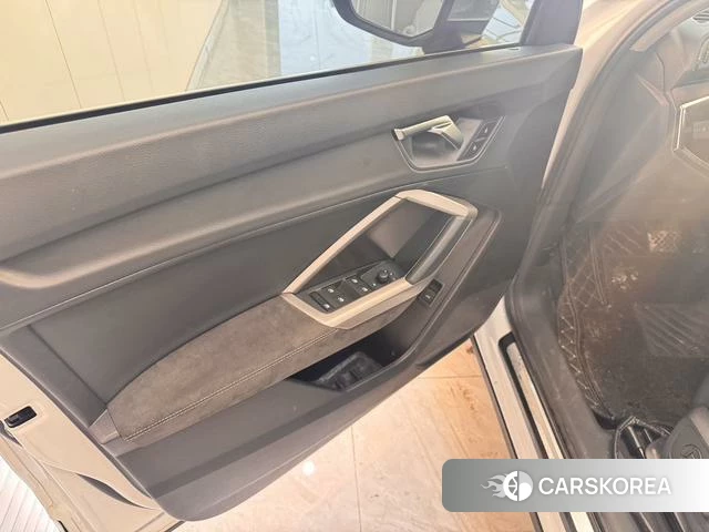 Audi Q3 2021 Белый из Китая, фото 2