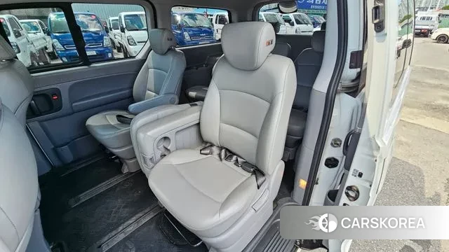 Hyundai The New Grand Starex 2019 Белый из Кореи, фото 2
