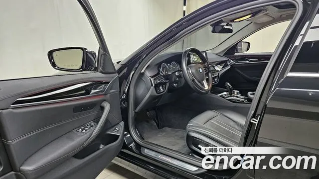 BMW 5 Series (G30) id 2482936 из Кореи 2