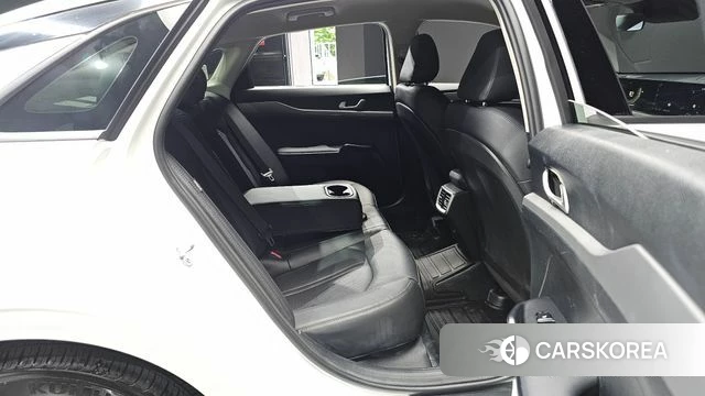 Kia The New K5 3rd generation 2026 Белый из Кореи, фото 2