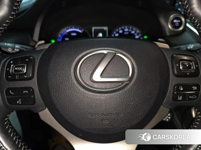 Lexus NX300h 2019 Жемчужный цвет из Кореи, фото 2