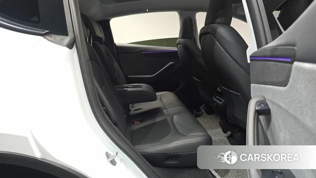 Tesla Model Y 2025 Белый из Кореи, фото 2