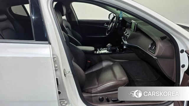 Kia Stinger 2018 Белый из Кореи, фото 2